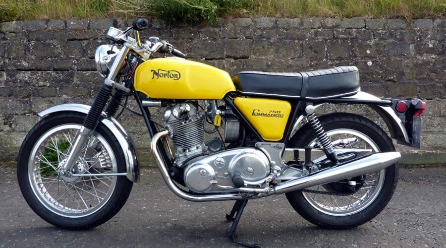 Kawasaki or Commando? - RealClassic