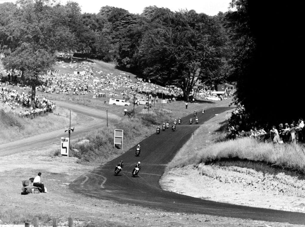 Motorbikes racing on the Cadwell Park circuit in 1961
