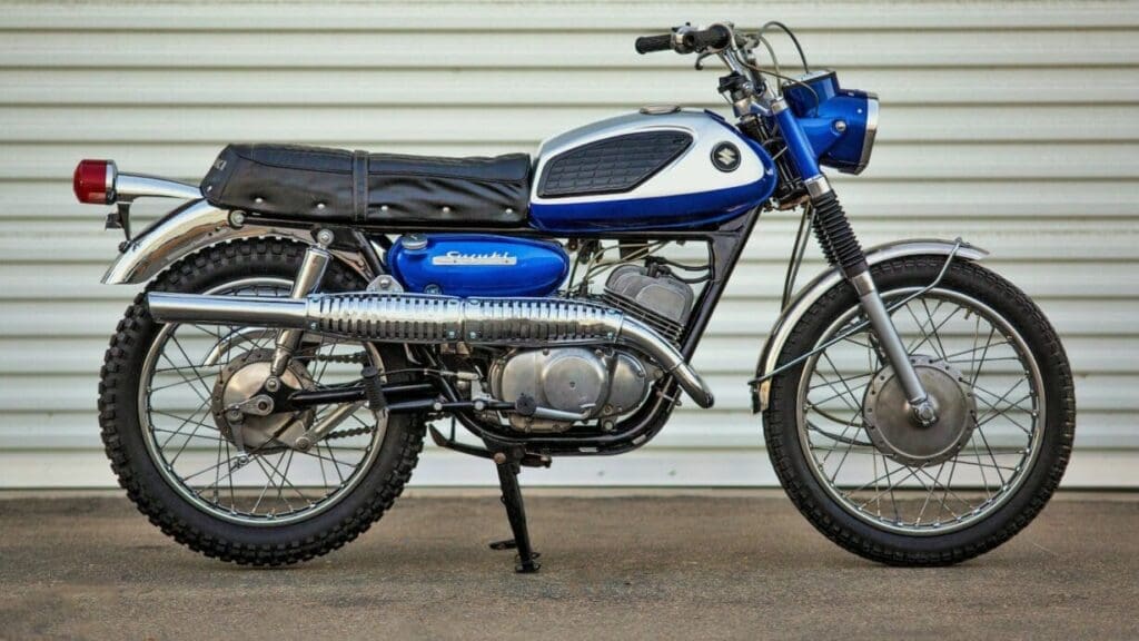 The street scrambler version of the T200 is still relatively affordable on either side of the Atlantic. This smart machine sold for $4950 at Mecum’s Las Vegas auction in January 2023