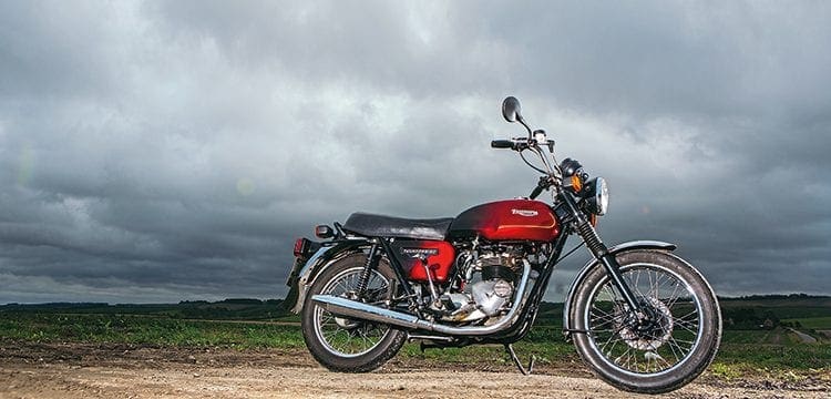 Triumph TR65 Thunderbird - The Classic Motorcycle