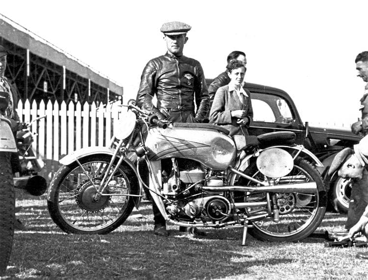 G1 - Audi reconstrói motocicleta DKW SS 250 de 1938 - notícias em