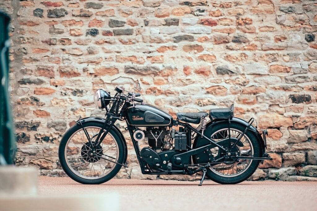 Mk.II Velocette KSS side view