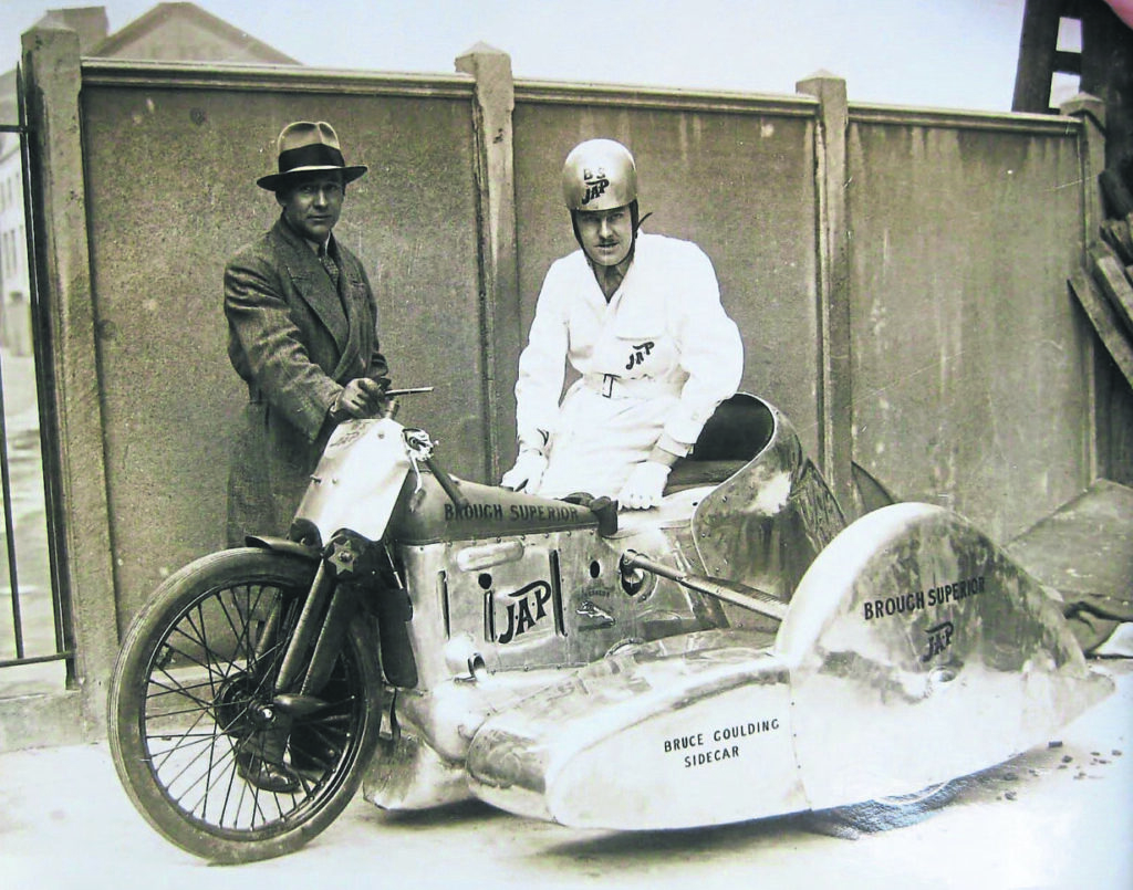Arthur Simcock (in the trilby) with Alan Bruce and Leaping Lena.
