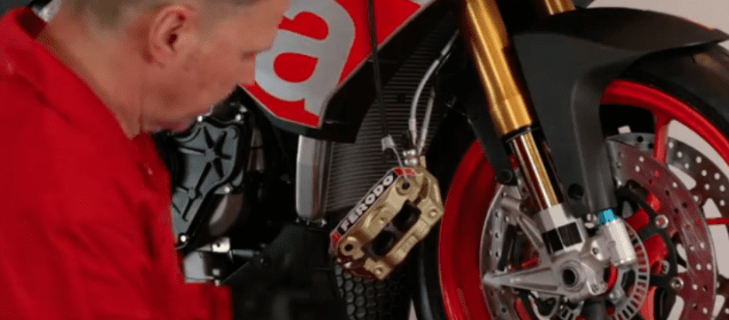How to change motorcycle brake pads with Ferodo