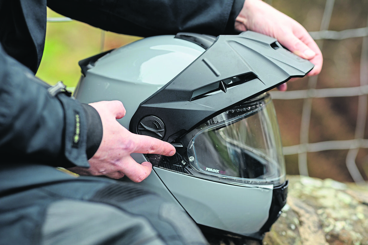 What We Wear: Schuberth E2 flip-up