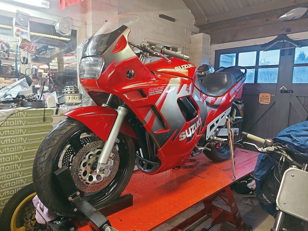 Project Bike: fixing up a £400 Suzuki GSX600F