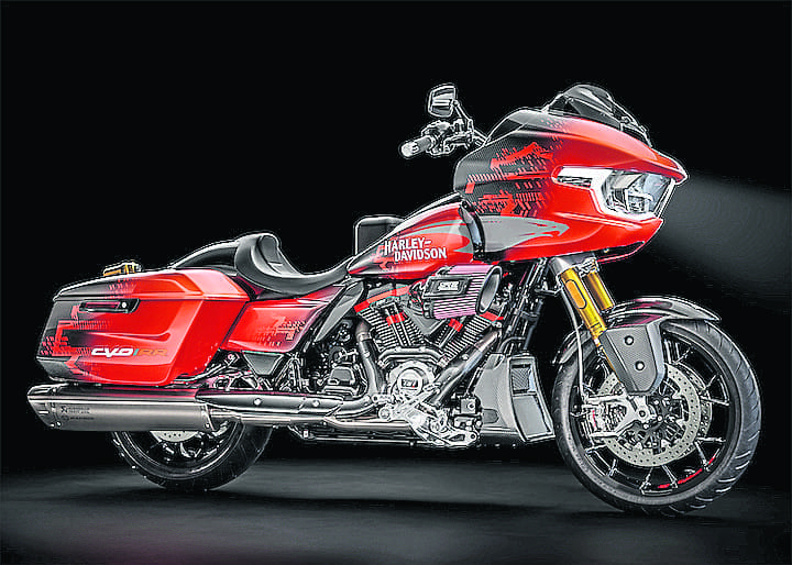 Harley CVO Road Glide RR race rep