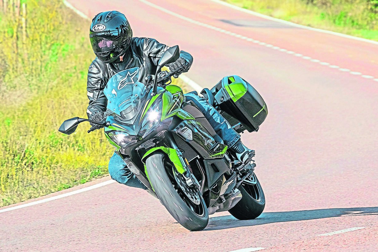 Kawasaki Ninja 1100 SX