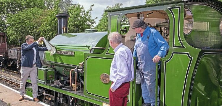 Illingworth’s nameplate unveiled by great grandson at Embsay station