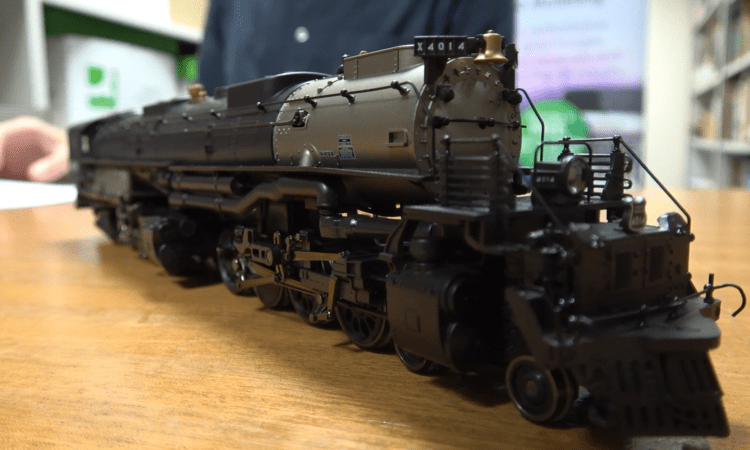 VIDEO: Unboxing the Union Pacific ‘Big Boy’