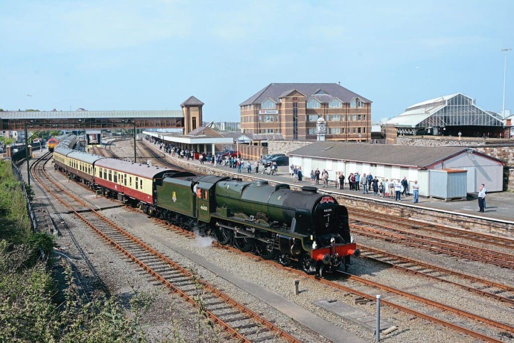 LMS 4-6-0 No. 46100 Royal Scot