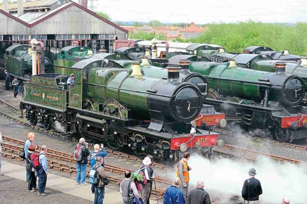 BELOW: City of Truro, repainted in the colours it carried in latter-day GWR service as No. 3717, at Didcot Railway Centre on May 1, 2010, the opening day of the venue’s nine-day GWR 175 extravaganza.  FRANK DUMBLETON/GWS