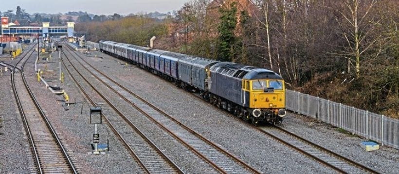 Off-lease Thameslink Class 319s move to Long Marston for storage