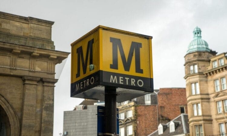 Tyne and Wear Metro to enforce wearing face masks on services