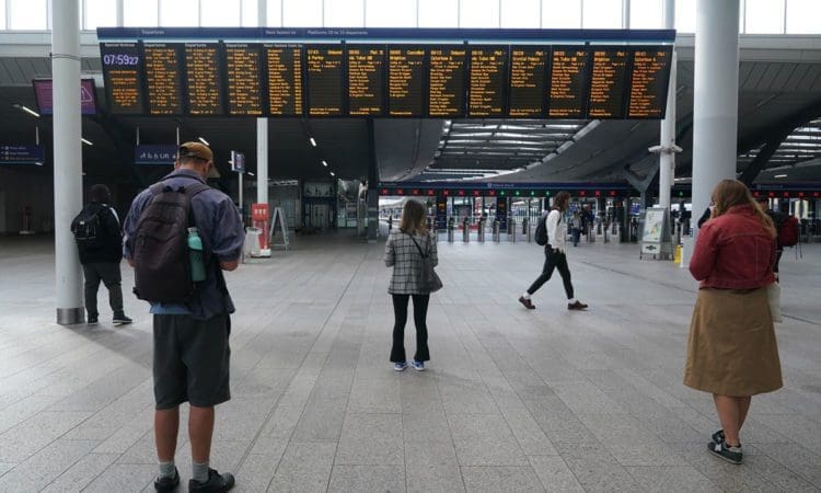 Network Rail begins consultation process with unions on maintenance reforms