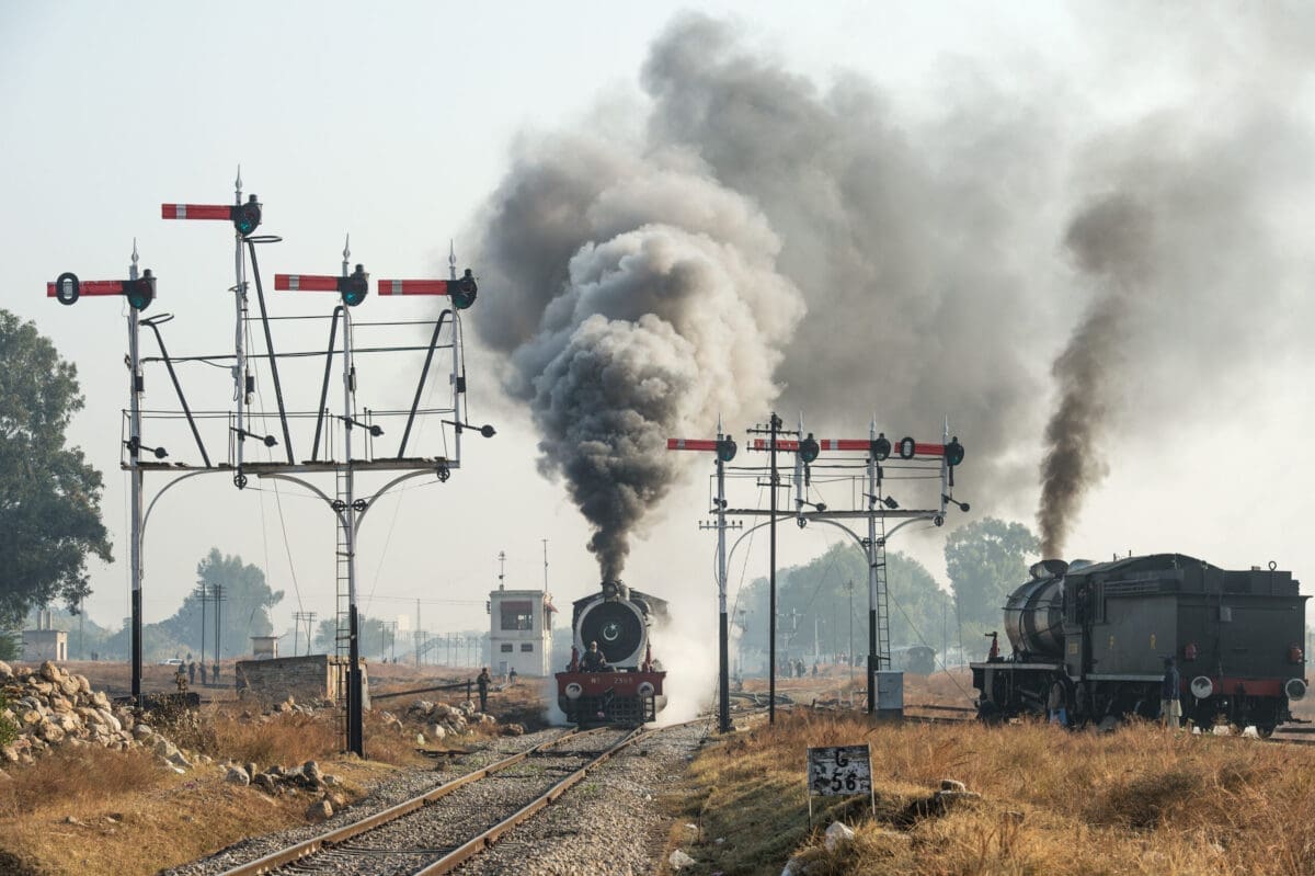 Pakistan Railways – One of the Last with an Authentic Infrastructure