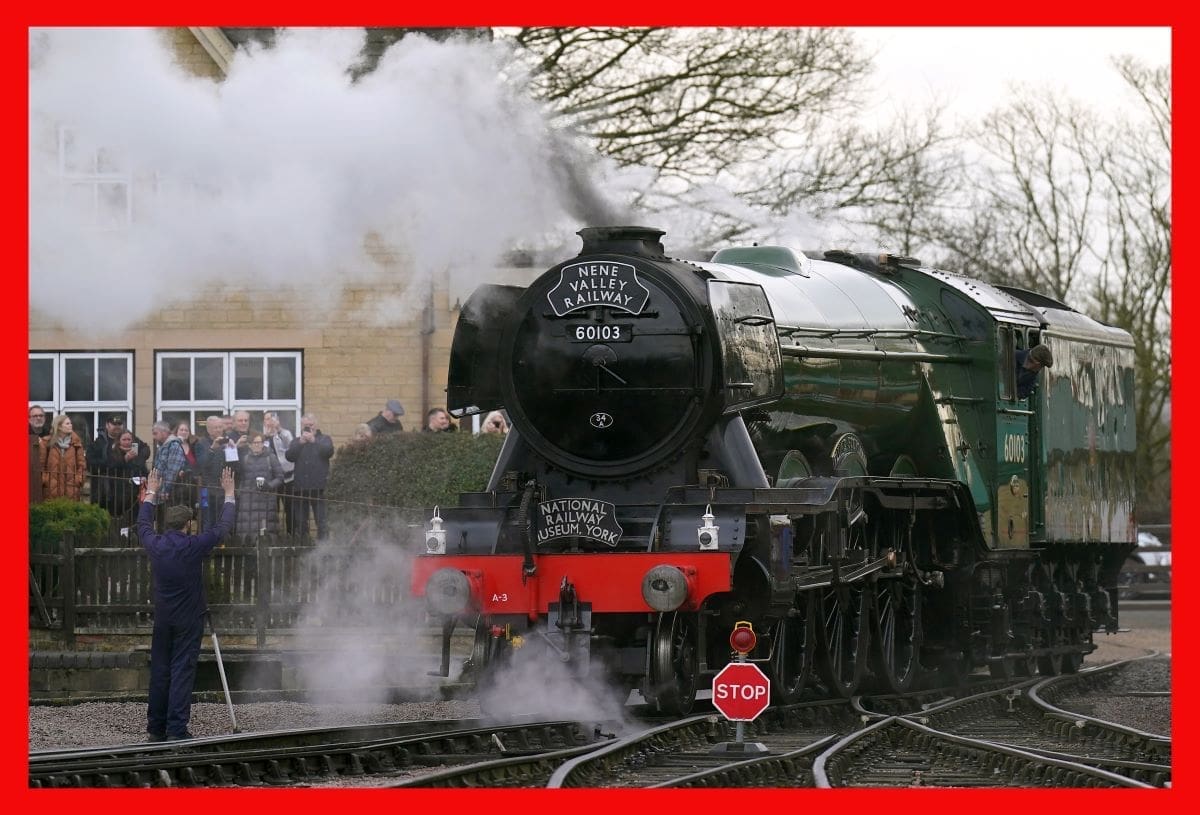 Flying Scotsman makes first passenger journey of the year at Nene Valley Railway