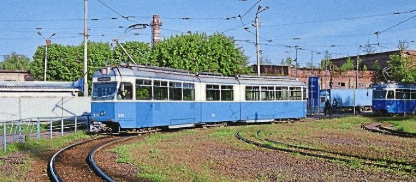 Swiss cities invest in new trams… and sell old ones