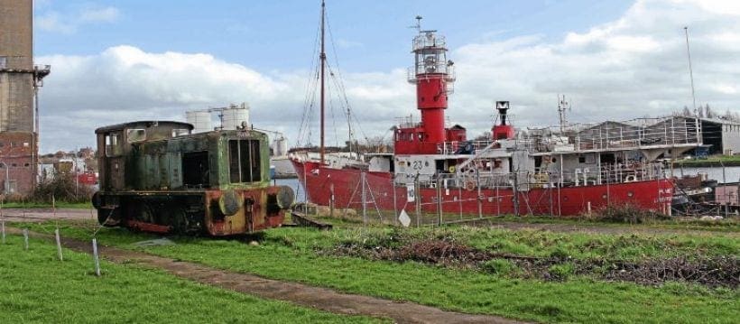 Strange bedfellows find sanctuary at Sharpness