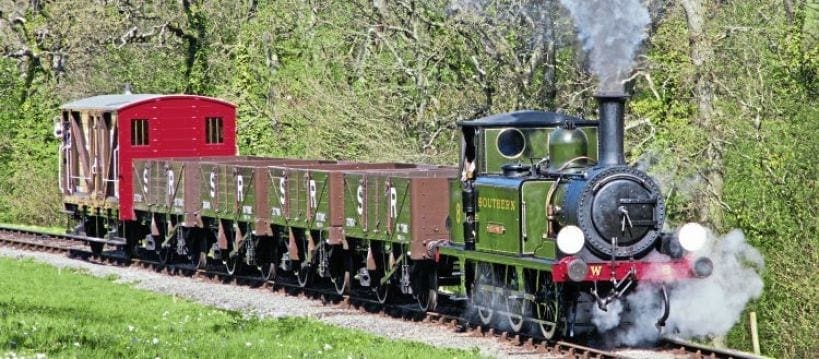 Isle of Wight operates authentic 1930s coal train