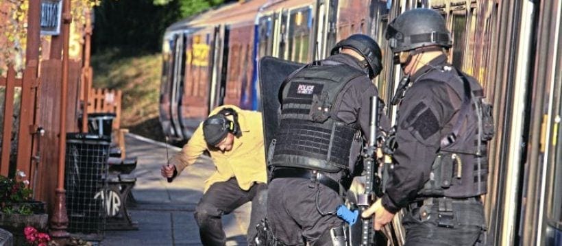 Chinnor hosts Thames Valley Police firearms railway training