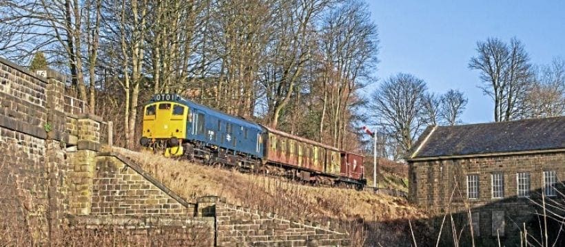 Keighley & Worth ‘Rat’ on coach transfer