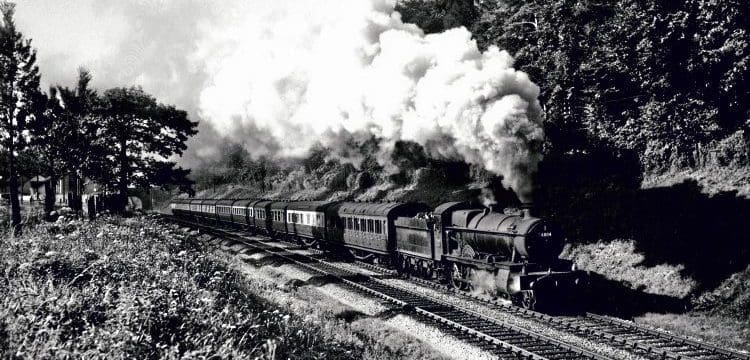 Centenerian cameraman: Ron Buckley – Britain’s Oldest Railway Photographer