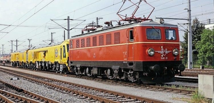 Austrian heritage power for Crossrail track machine