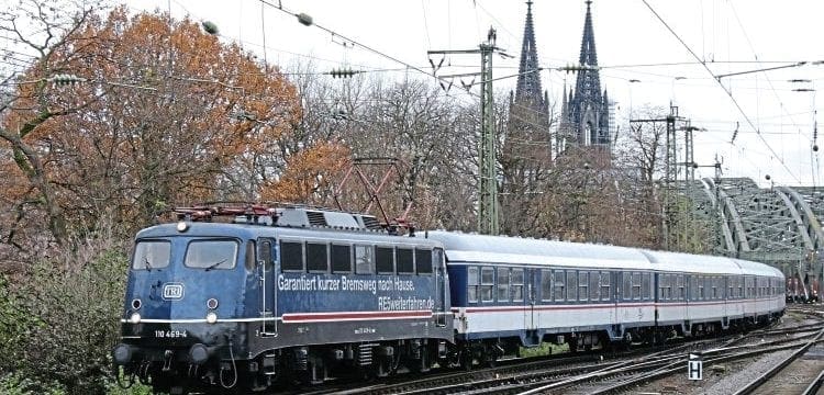 Old German locos substitute for modern EMUs