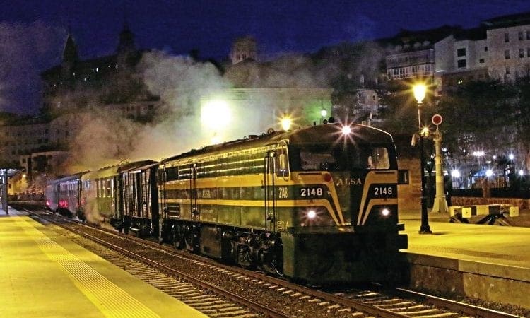 Steam heat returns (briefly) to main line in Spain