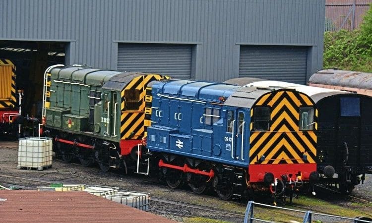 Severn Valley blue and green ‘Gronks’ comparison