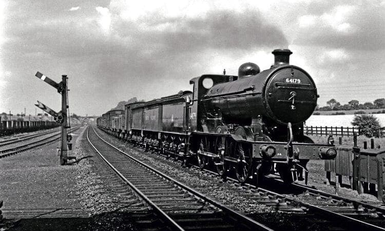 Centenarian cameraman: Ron Buckley – Britain’s Oldest Railway Photographer:  Part Two