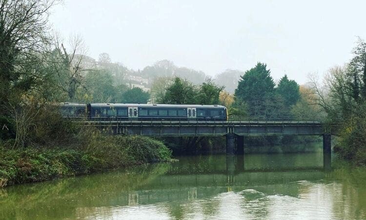 GWR cancels Christmas rail services after COVID-19 outbreak among crew
