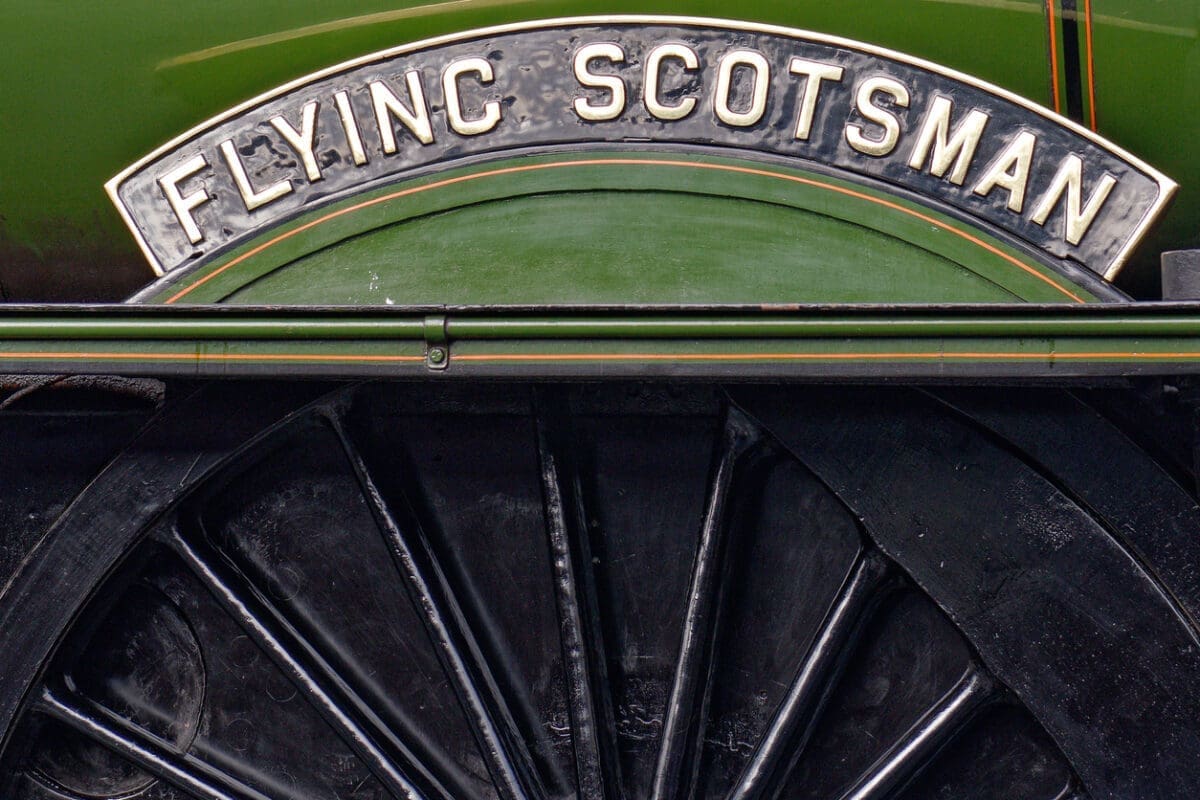 Investigation launched into Flying Scotsman crash