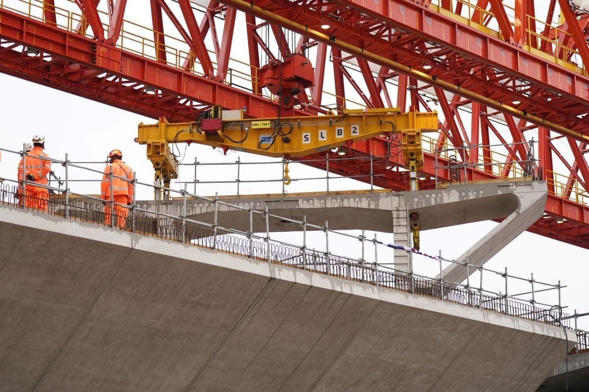 Construction completed on UK’s longest railway bridge