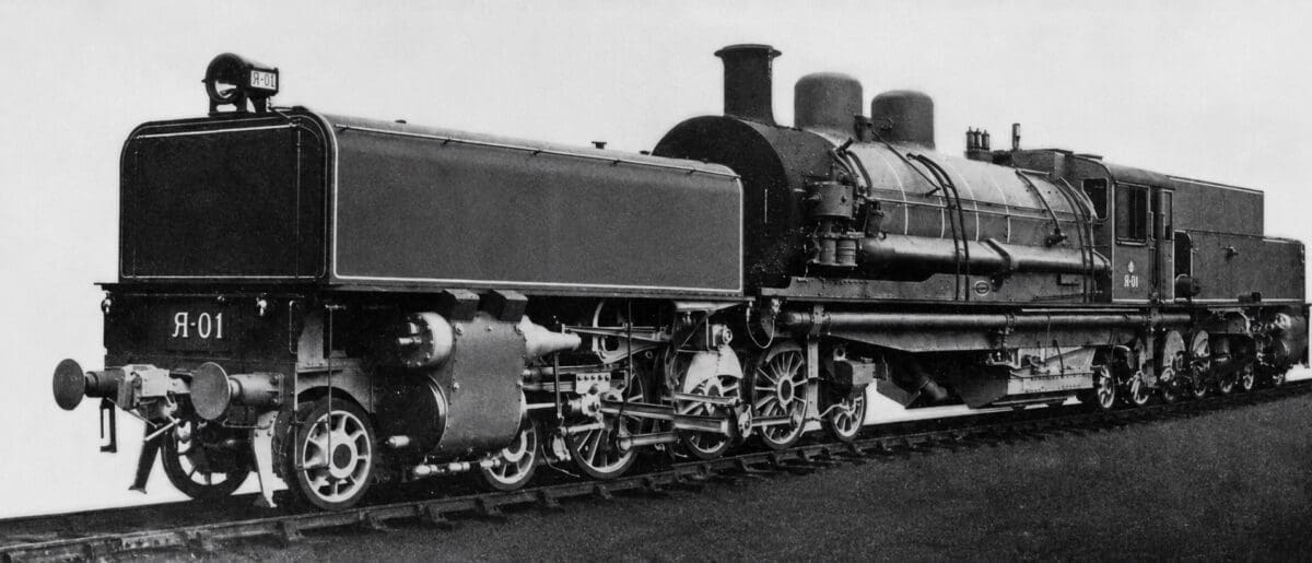 No. Ya-01 in all its pomp, as seen on the cover of the official Beyer Peacock literature supplied to the Soviets. (Incidentally, the photo has not been accidentally transposed; the reverse ‘R’ is a character in the Cyrillic alphabet.)