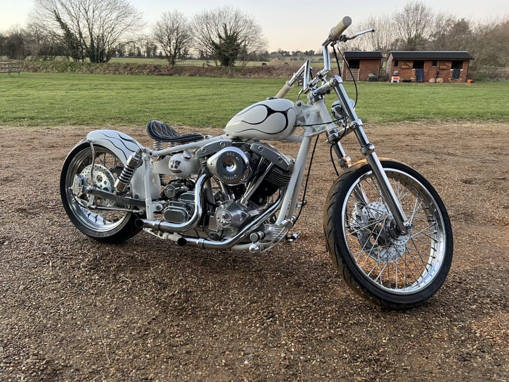 White 1977 H-D Shovelhead with black detailing