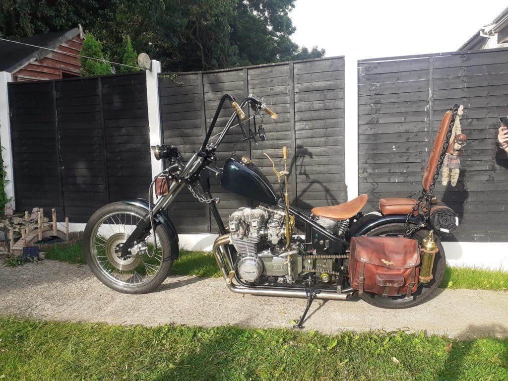 KZ750 chop parked up