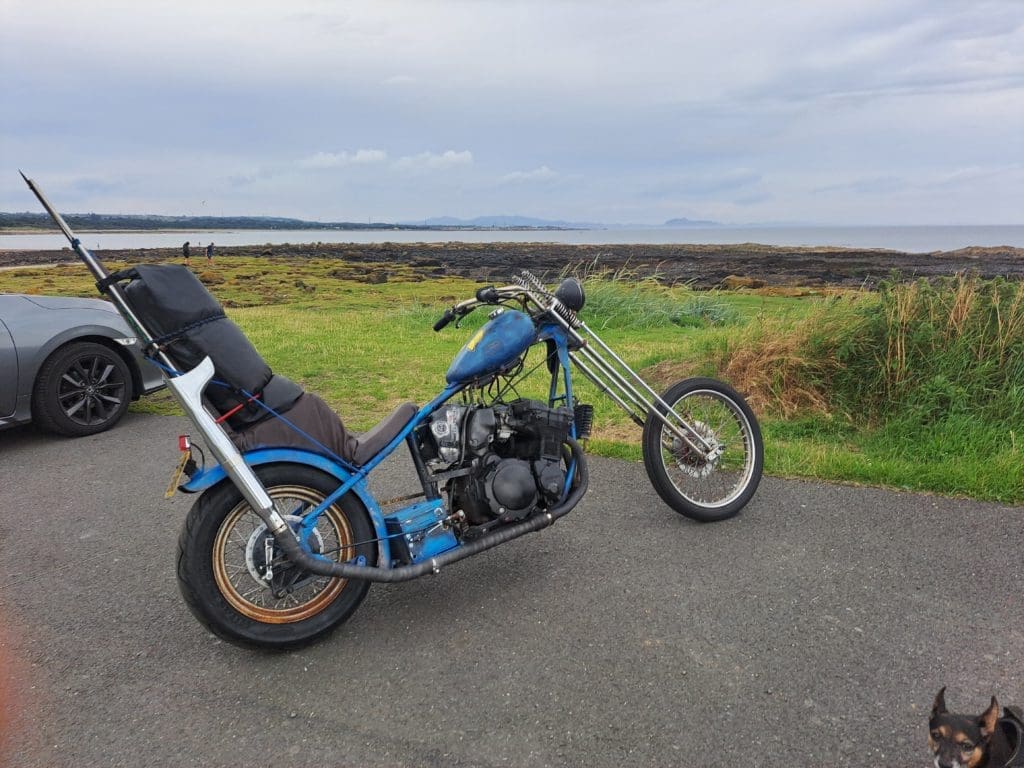 TOTO's blue 1997 GSX600F Suzuki, Super Gallus, parked up