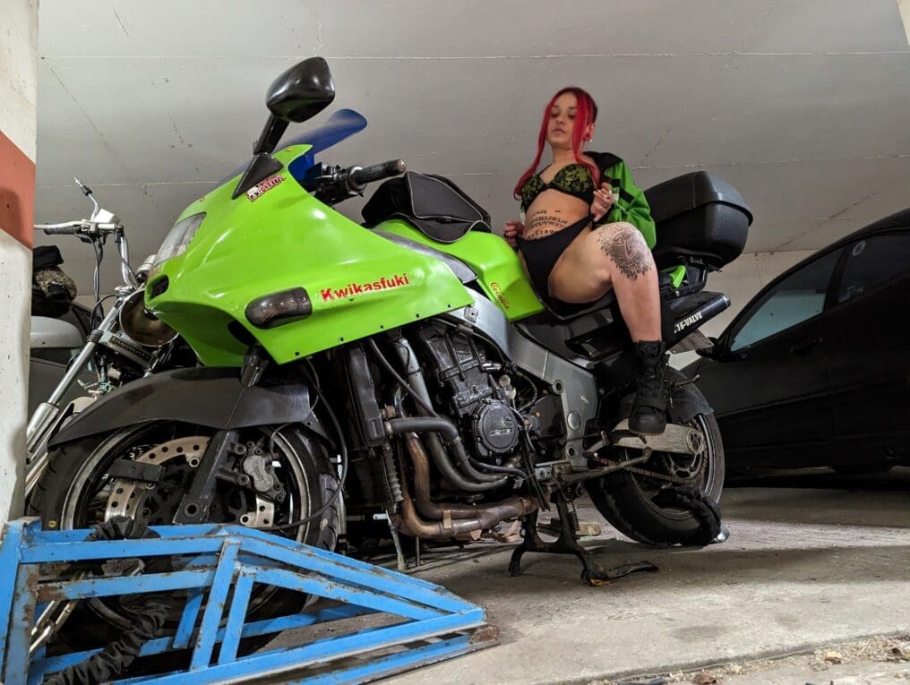 My ’91 ZZR1100 and beautiful wife to be Cherry Candy | Brag Your Bike