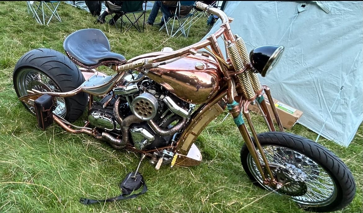 2006 Kawasaki VN 2000 ‘Paul&Towza’s Working Progress’ | Brag Your Bike