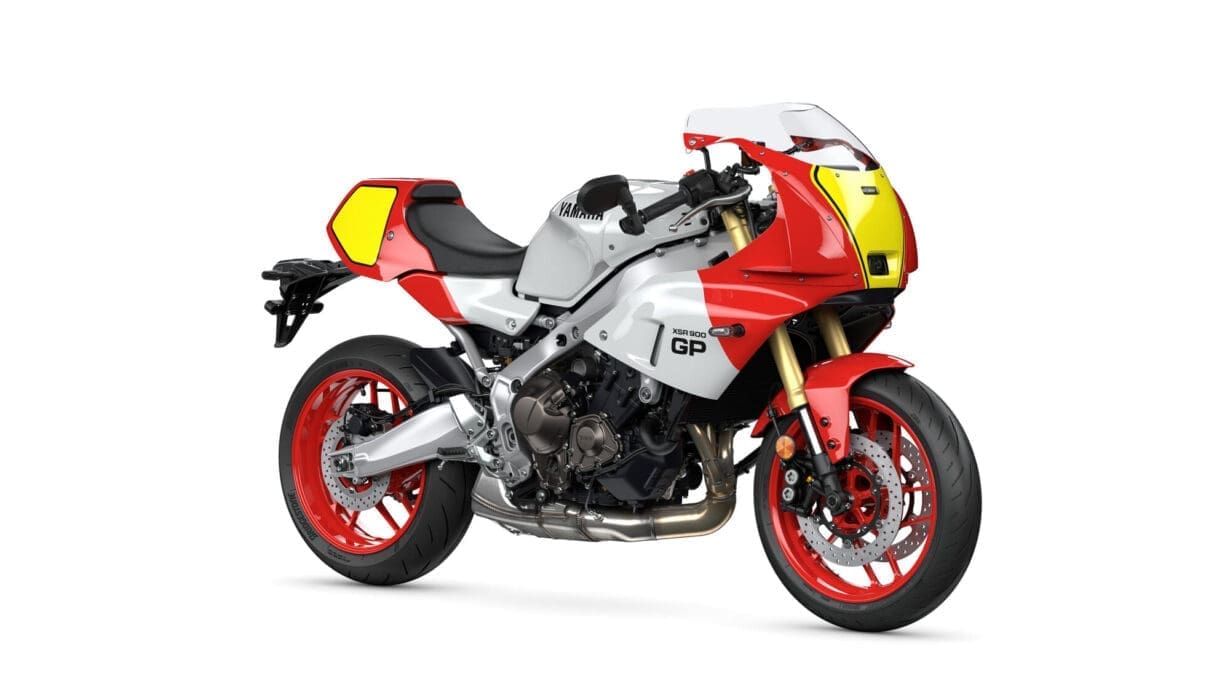 2024-Yamaha-XS850GP-EU-Legend_Red-360-Degrees-001-03