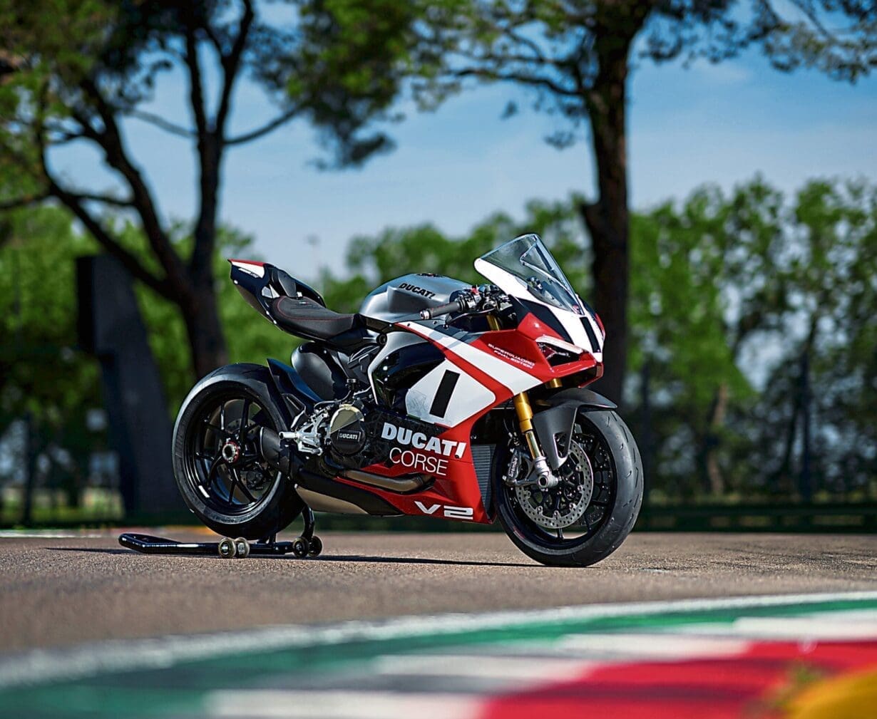 LAST ORDERS for the Superquadro engine…