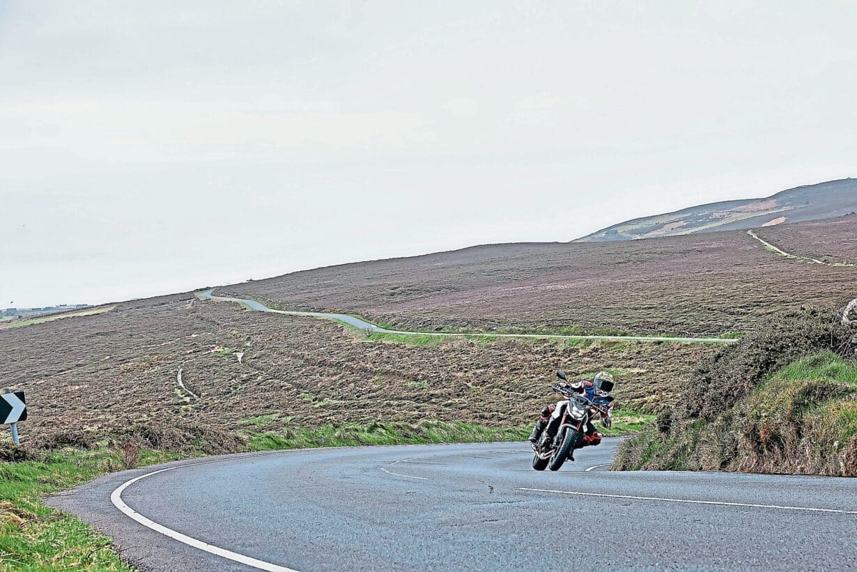 TESTED: Metzeler’s Roadtec 02