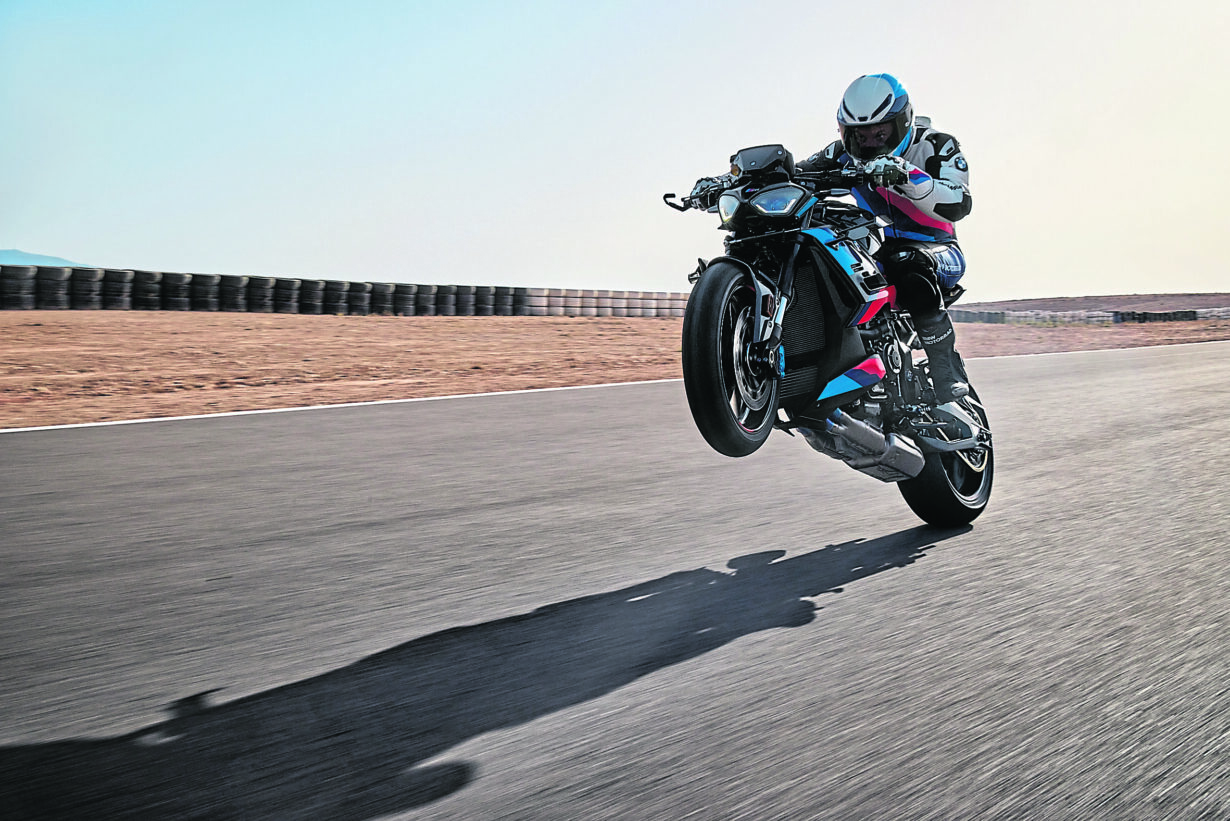 BMW inline four 999cc