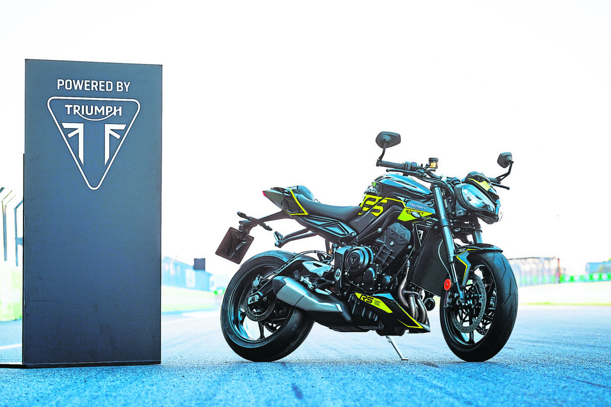 TRIUMPH Moto2 Triple Trophy