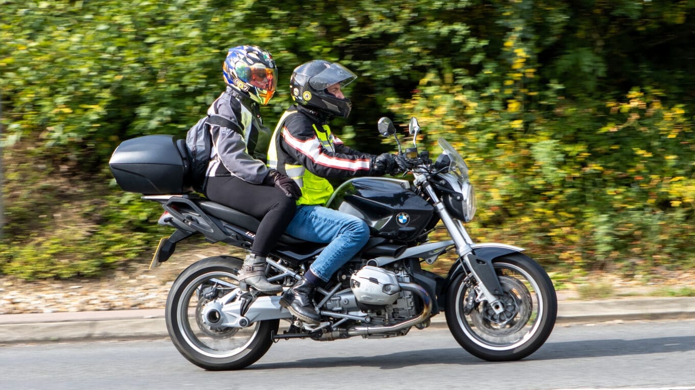 How your BMW brakes like a racing motorcycle