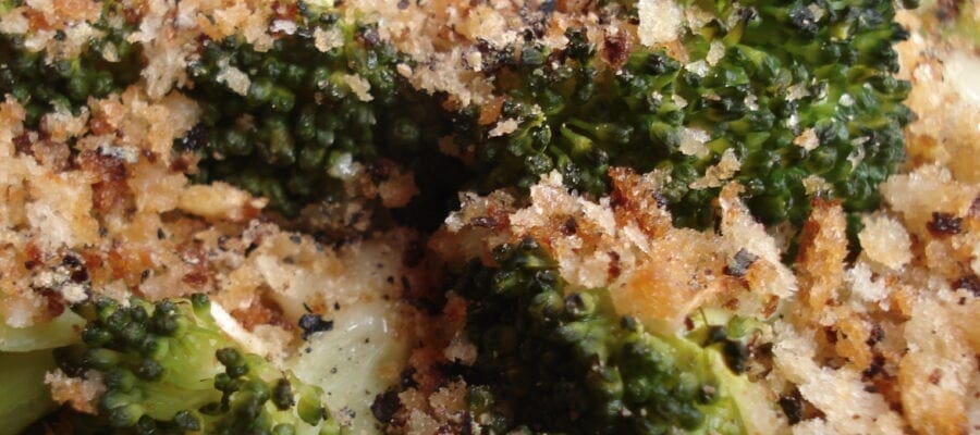 Sprouting broccoli with Stilton and garlic breadcrumbs
