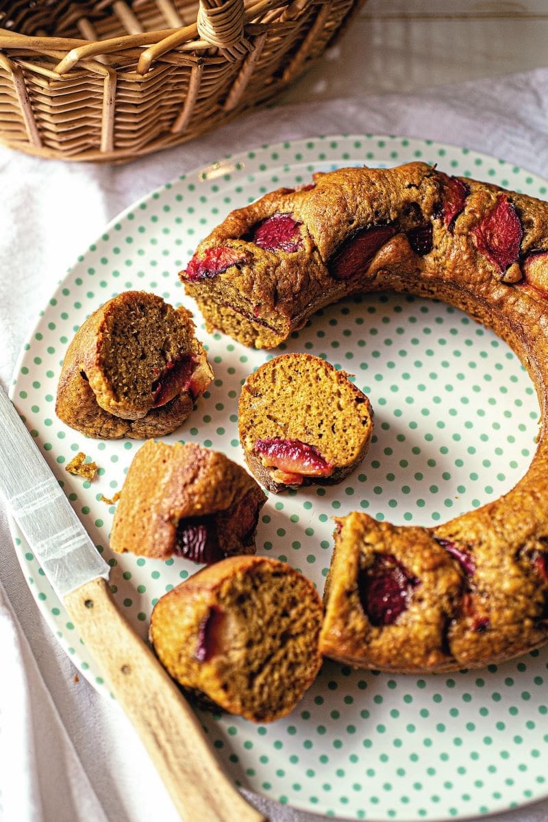 Plum, cinnamon & olive oil cake