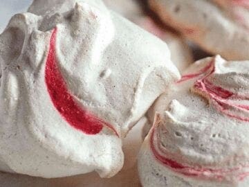 strawberry-swirl-meringue
